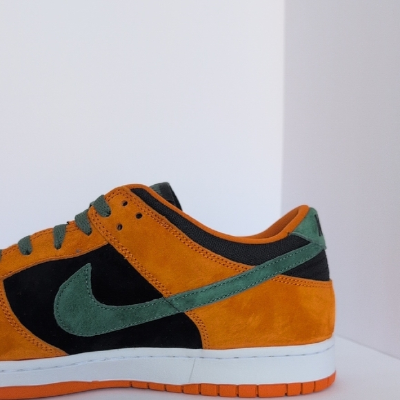 Nike Dunk Low Orange Sneakers - Picture 9 of 16